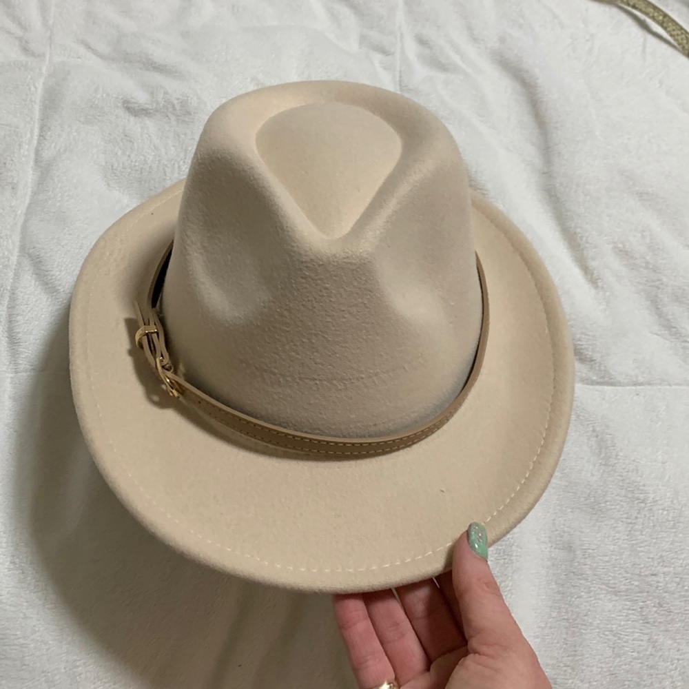 Wool type style cowgirl hat